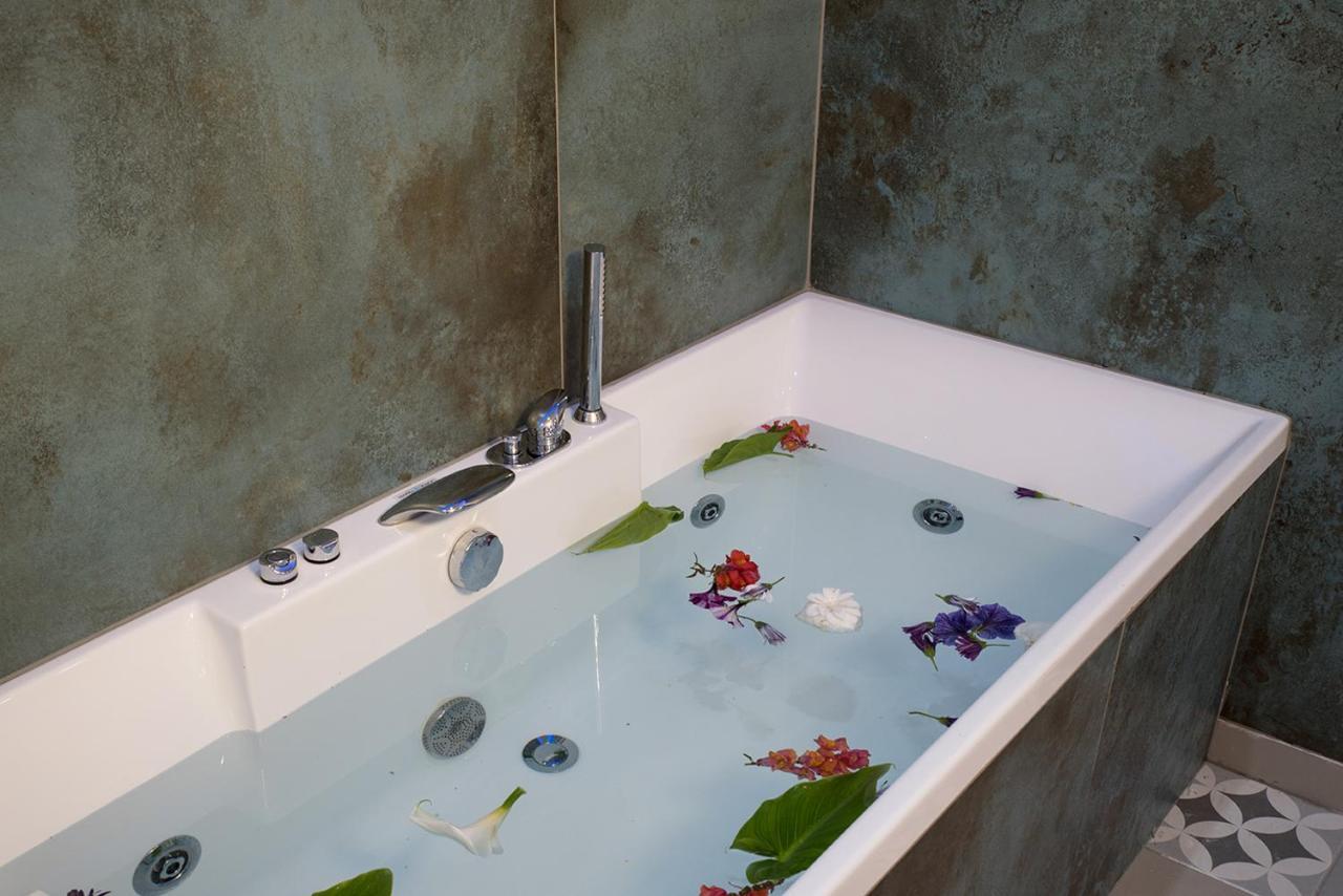 Edward Luxury Suites Hanya Dış mekan fotoğraf